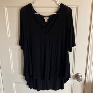 Black high low tee